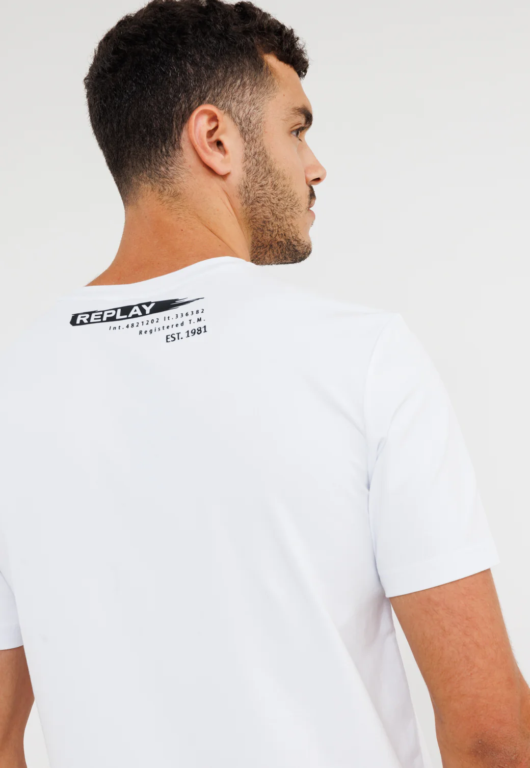 טי שירט לוגו קצרה גברים - Image 4