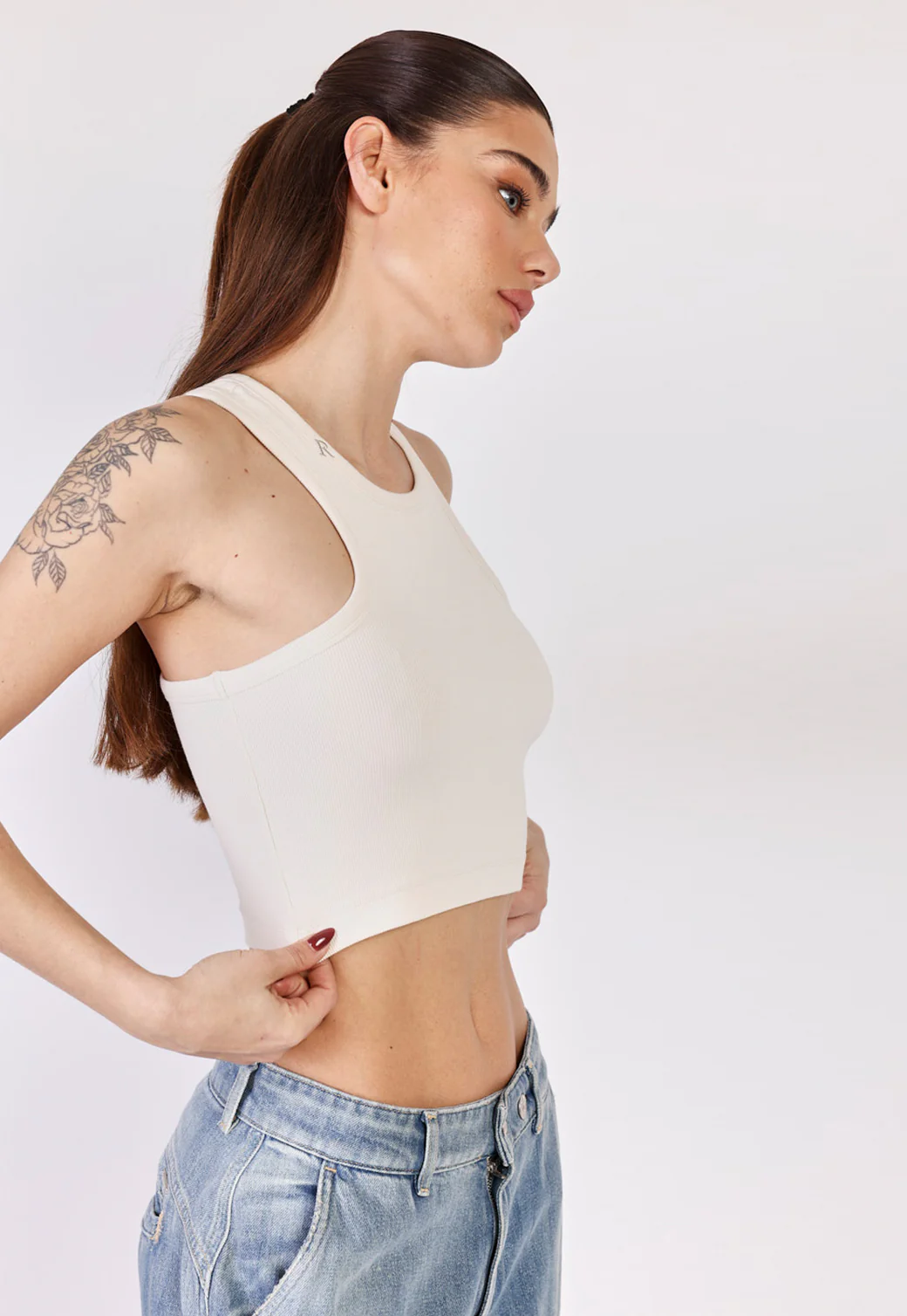 גופיית בייסיק Crop Rib נשים - Image 2