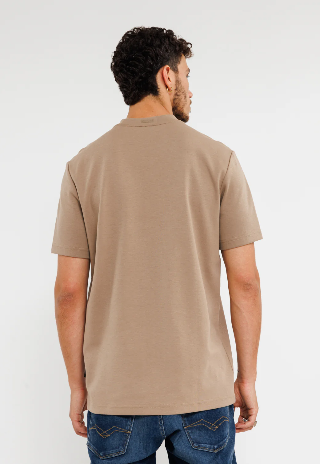 טי שירט לגברים בצבע חום - Image 4