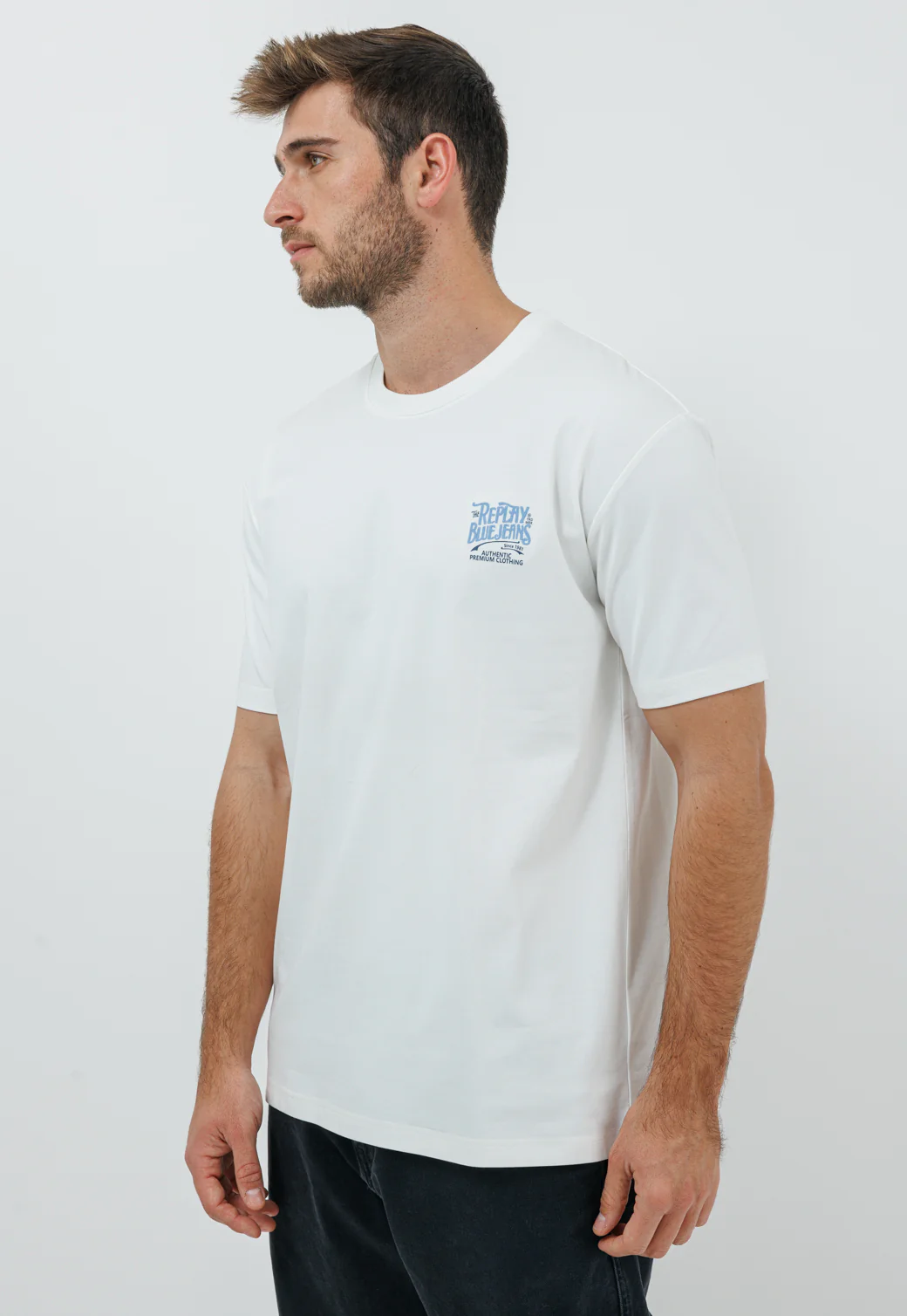 חולצת טי עם הדפס לוגו בגב בצבע לבן לגברים - Image 3