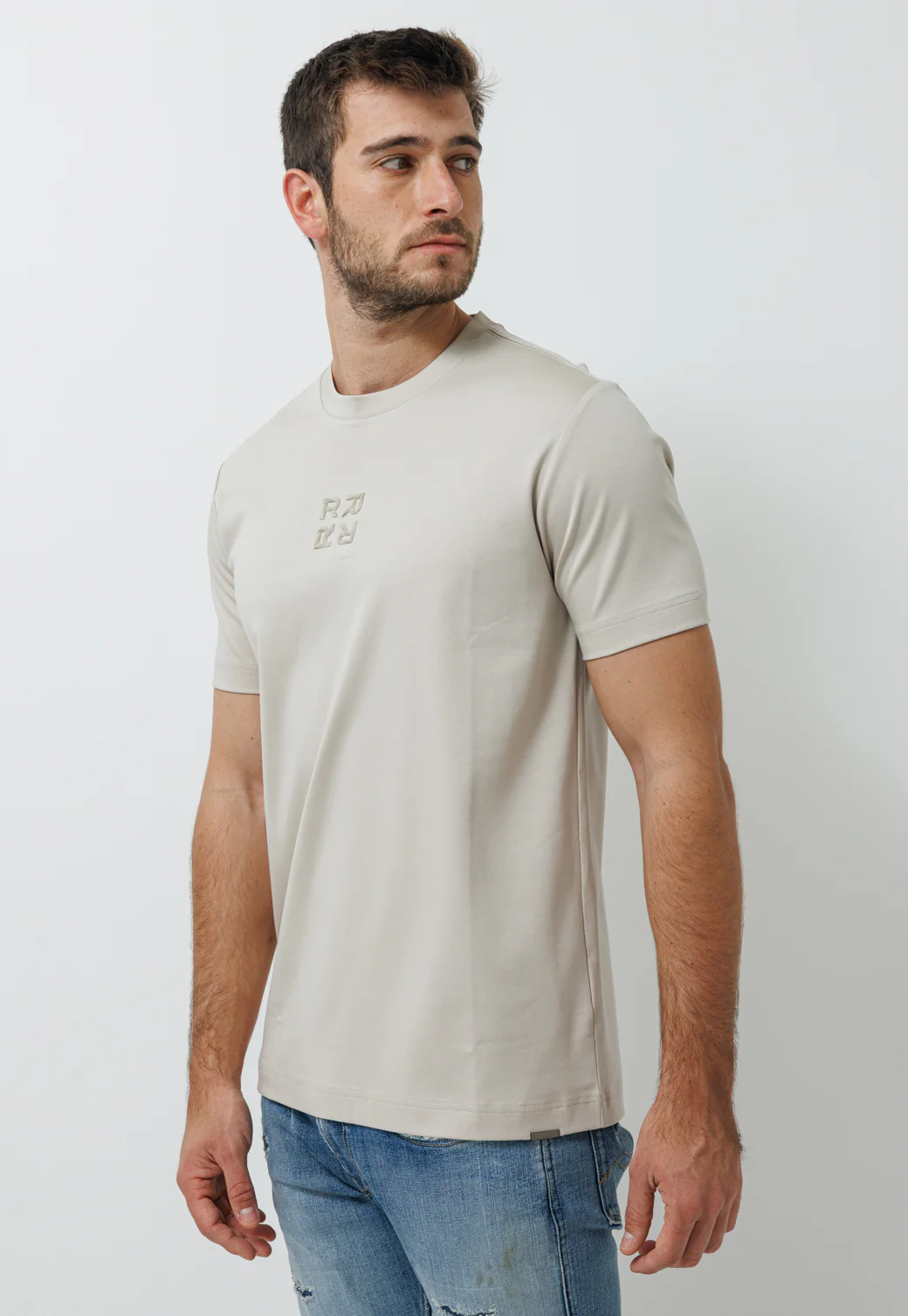 טי שירט לגברים בצבע אבן עם לוגו - Image 4