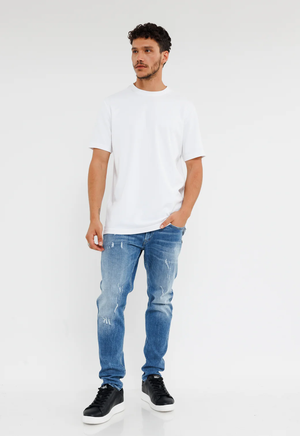 ג'ינס Slim Fit BRONNY עם שפשופים וקרעים גברים - Image 2