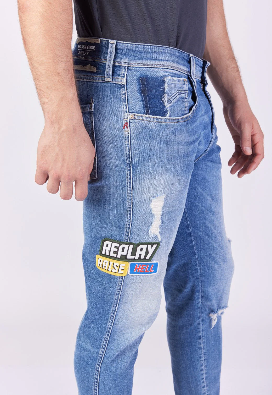 ג'ינס Slim Fit BRONNY עם קרעים ופאצ'ים גברים - Image 4