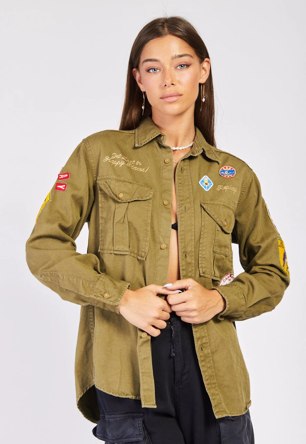 חולצה מכופתרת עם פאצ'ים נשים