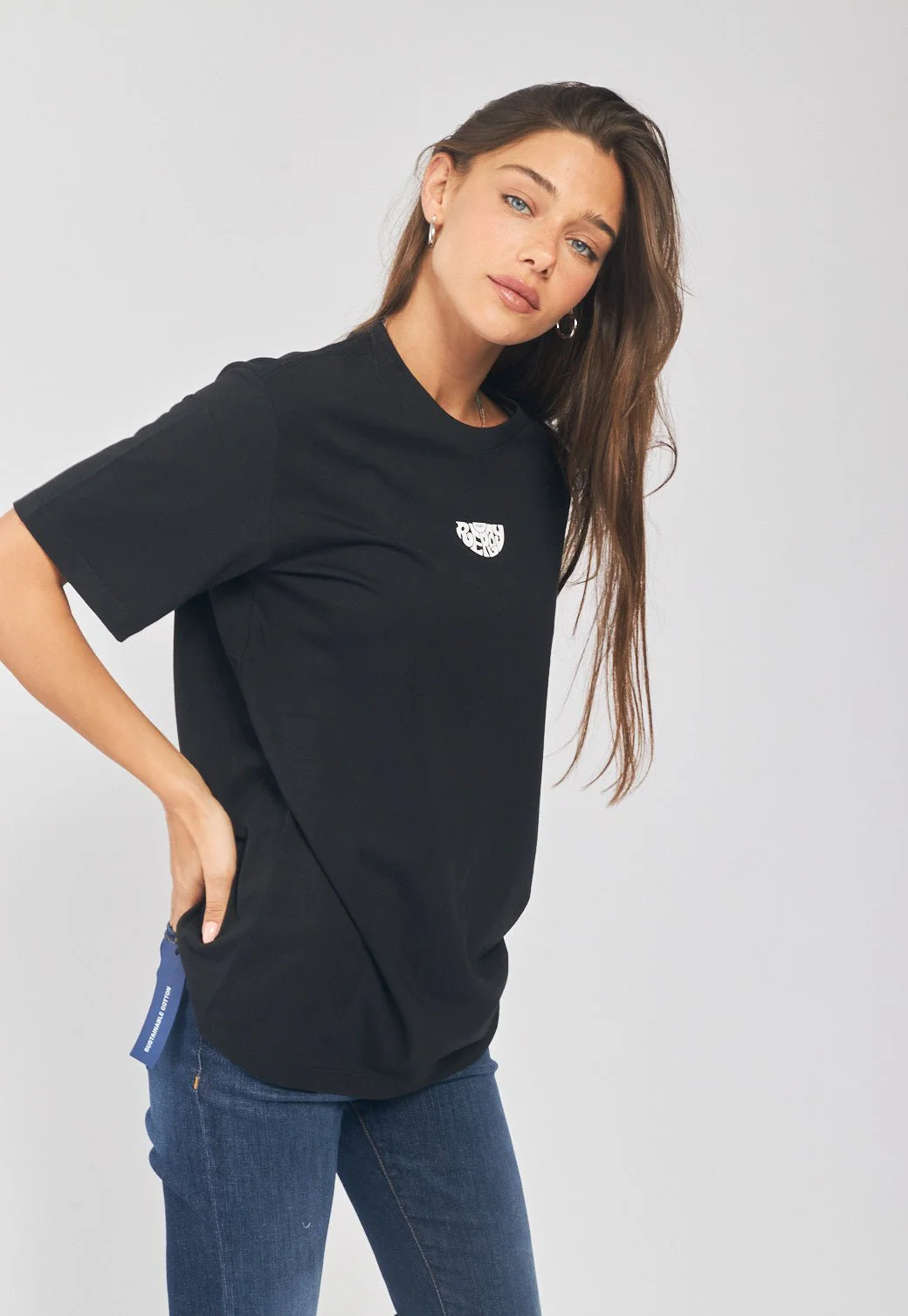 טי שירט קצרה עם הדפס נשים - Image 2