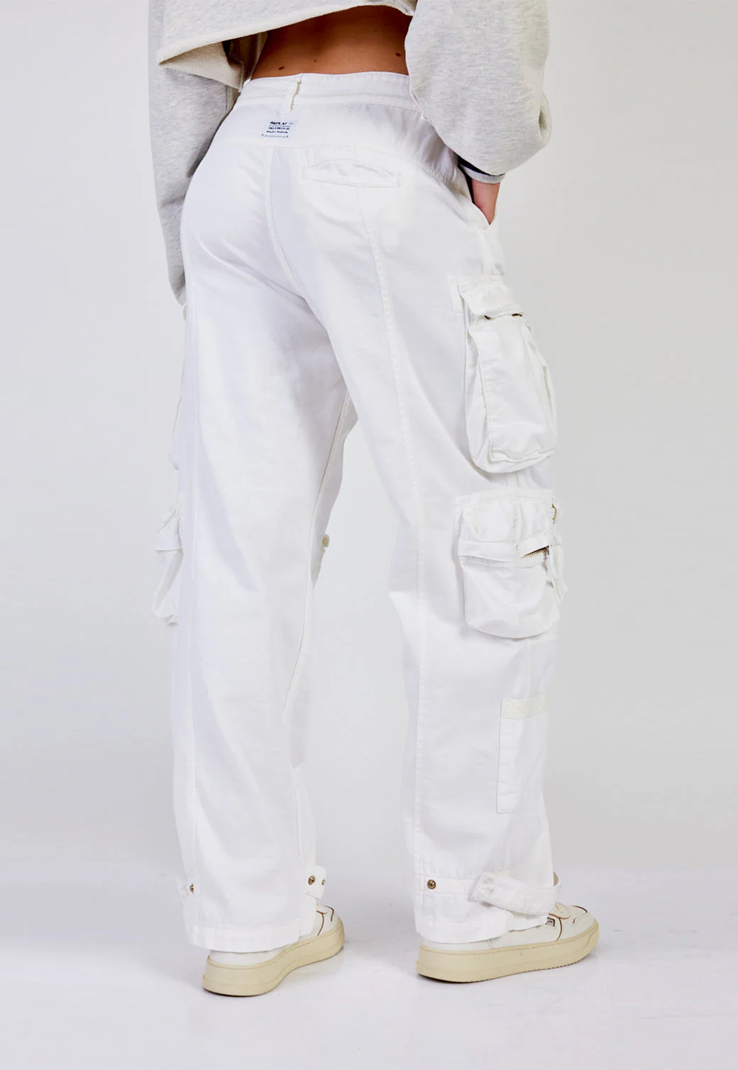 מכנסי קרגו Wide Leg נשים - Image 3